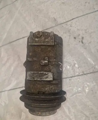 Mitsubishi Pajero Air conditioning (A/C) compressor (pump)