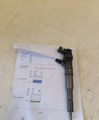 BMW 5 E60 E61 Fuel injector 0445110131