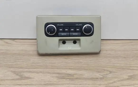 Volvo XC70 Head unit multimedia control 39872025