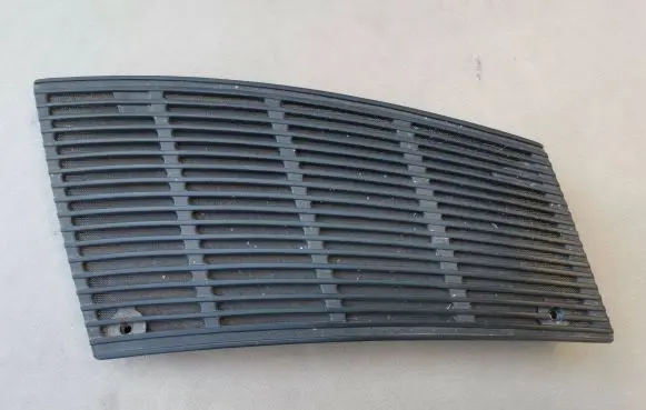 Mercedes-Benz S W126 Side speaker trim/cover 