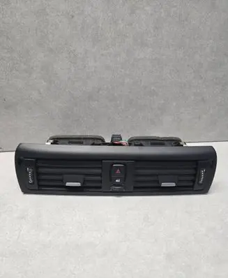 BMW 1 F20 F21 Dash center air vent grill 9207116