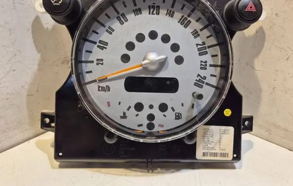 Mini One - Cooper R50 - 53 Speedometer (instrument cluster) 62116924908 621167379411