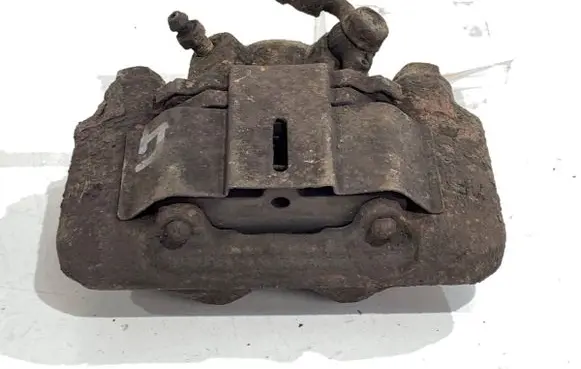 Toyota RAV 4 (XA20) Rear brake caliper 