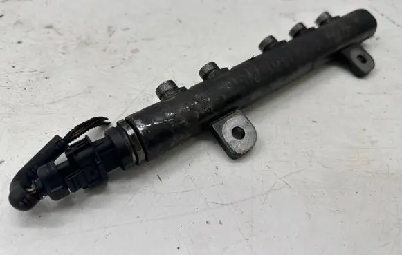 Maserati Ghibli Fuel main line pipe 0445216050