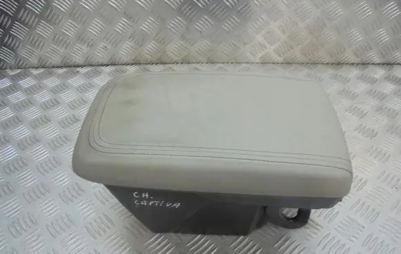 Chevrolet Captiva Armrest