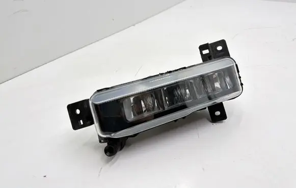 BMW 1 F40 Front fog light 7471081 11321030000