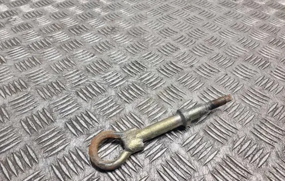 Peugeot 1007 Towing hook eye 