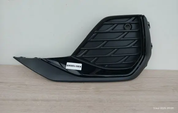 Audi A3 8Y Front bumper lower grill 8Y0807681H