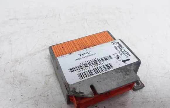 Mercedes-Benz E W210 Airbag control unit/module 0018200026