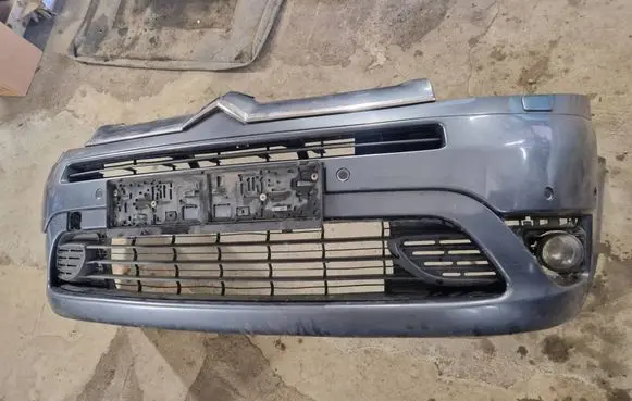 Citroen C4 Grand Picasso Front bumper