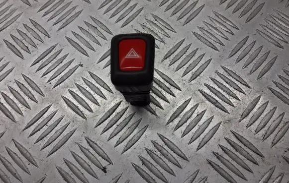 Nissan Almera N16 Hazard light switch