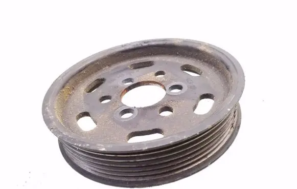 Volkswagen Golf IV Power steering pump pulley 038145255A