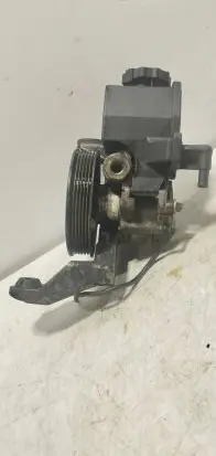 Mercedes-Benz E W211 Power steering pump 0024608301
