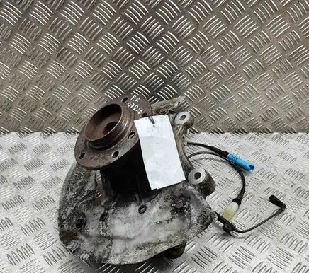 BMW 6 E63 E64 Front wheel hub 6762017