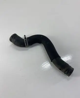 Peugeot 5008 Engine coolant pipe/hose