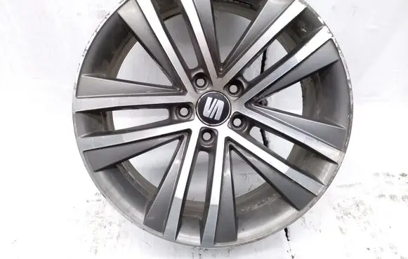 R18 alloy rim