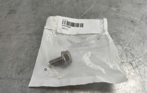Land Rover Range Rover L405 Nuts/bolts LR037840 6136185
