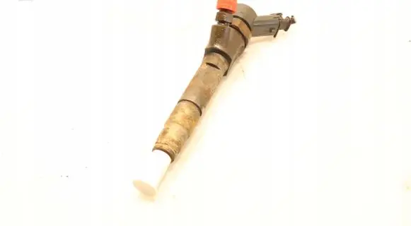 Fuel injector