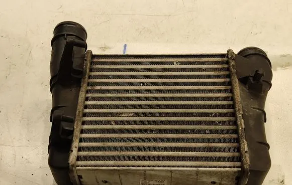 Audi A4 S4 B7 8E 8H Intercooler radiator 8E0145805S
