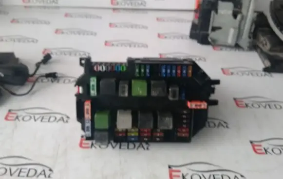 Mercedes-Benz S W221 Fuse module