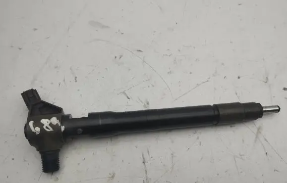Mazda CX-5 Fuel injector SH0113H50 01Q01450