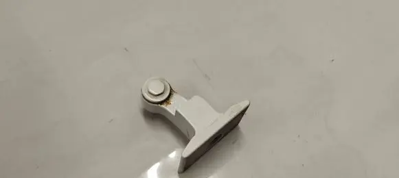 BMW 1 F20 F21 Front door upper hinge 068vur310