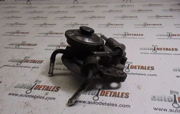 Toyota Avensis T250 Fuel filter housing 
