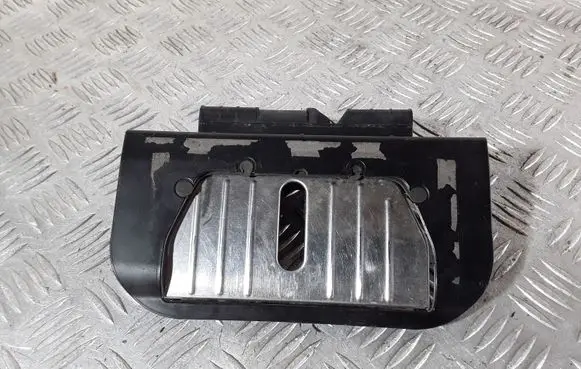 Mercedes-Benz E W211 Tailgate/boot lid lock trim A2116900089