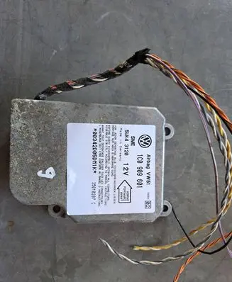 Volkswagen Golf IV Airbag control unit/module 1C0909601 35010207C 5WK43120