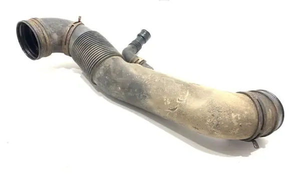 Volkswagen Transporter - Caravelle T5 Intercooler hose/pipe 7H0129615D