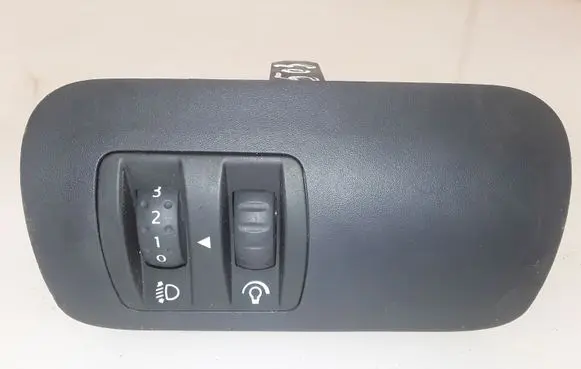 Renault Megane II Headlight level height control switch 8200095495 8200095495B 8200176081