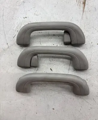 KIA Ceed A set of handles for the ceiling 