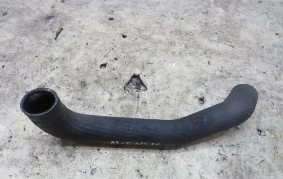 Toyota Avensis T270 Intercooler hose/pipe