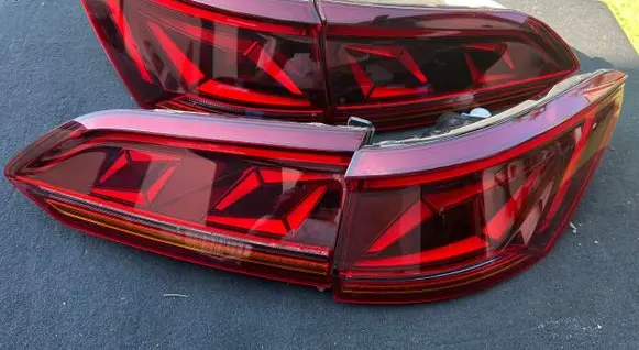 Volkswagen Touareg III Rear/tail lights set 760945207B