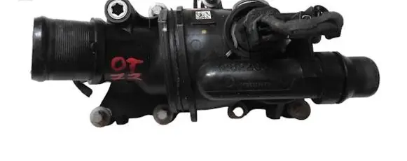 Mercedes-Benz GLA H247 Thermostat/thermostat housing A2822030175