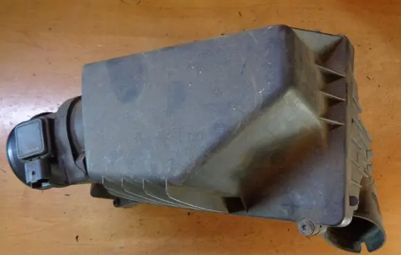Peugeot 508 Air filter box 9644910780