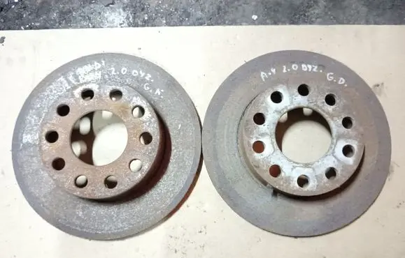 Audi A4 S4 B7 8E 8H Rear brake disc
