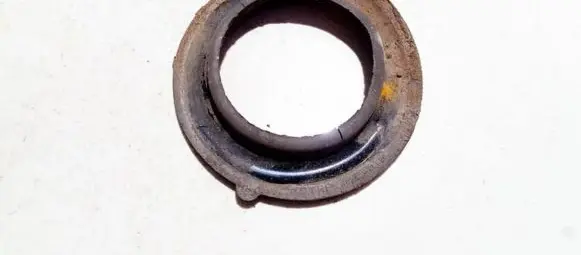 Toyota Avensis T270 Front coil spring rubber mount 4825805020 48258-05020