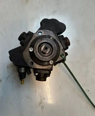 Ford Fiesta Fuel injection high pressure pump 0445010243