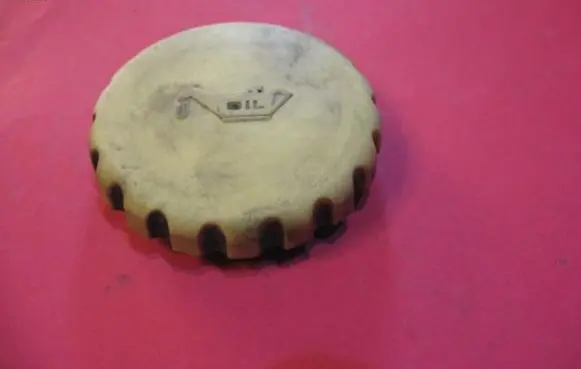 Opel Corsa A Oil filler cap 90412509