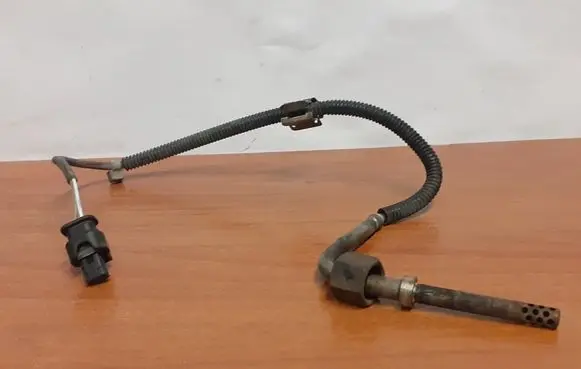 Mercedes-Benz E W212 Exhaust gas temperature sensor 1150434301317 A0081532728