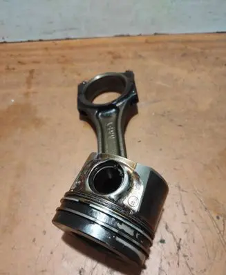 Mazda 6 Piston with connecting rod AA5Y