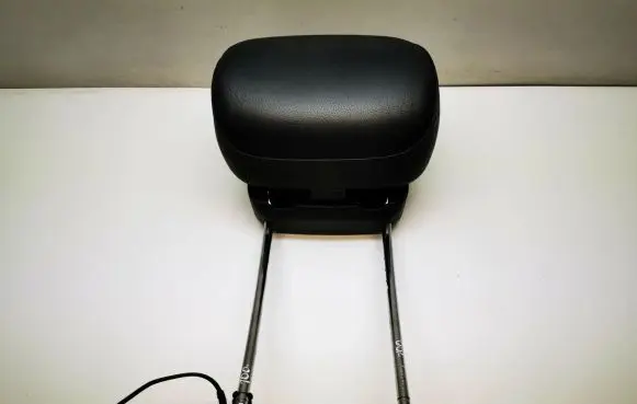 Mercedes-Benz CLS C219 Front seat headrest 82178404 1099249 821784044