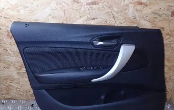 BMW 1 F20 F21 Front door card panel trim 