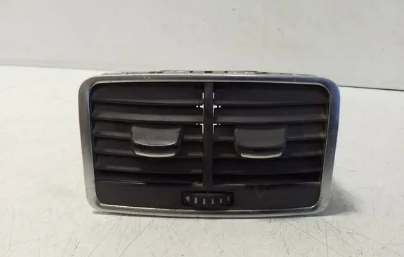 Rear air vent grill