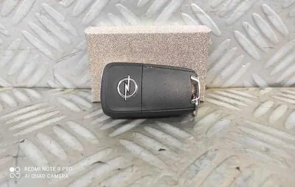 Opel Astra H Ignition key/card 13482240 433MHZ