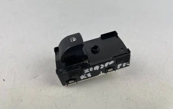 KIA Sportage Electric window control switch 93581R2200