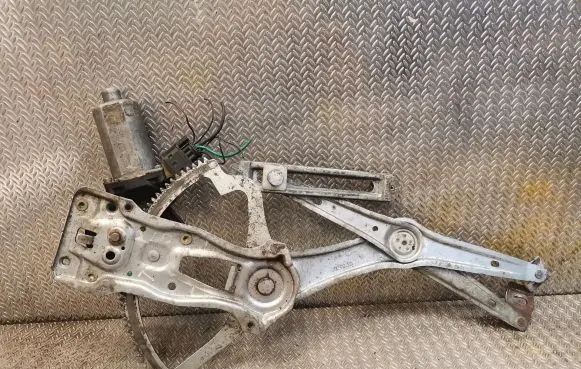 Mercedes-Benz E W210 Front door electric window regulator 0130821708