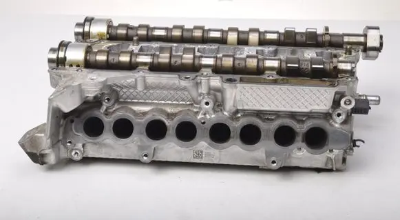 Volvo V40 Engine head P31401125