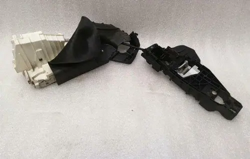 Mercedes-Benz R W251 Front door lock A2517200735